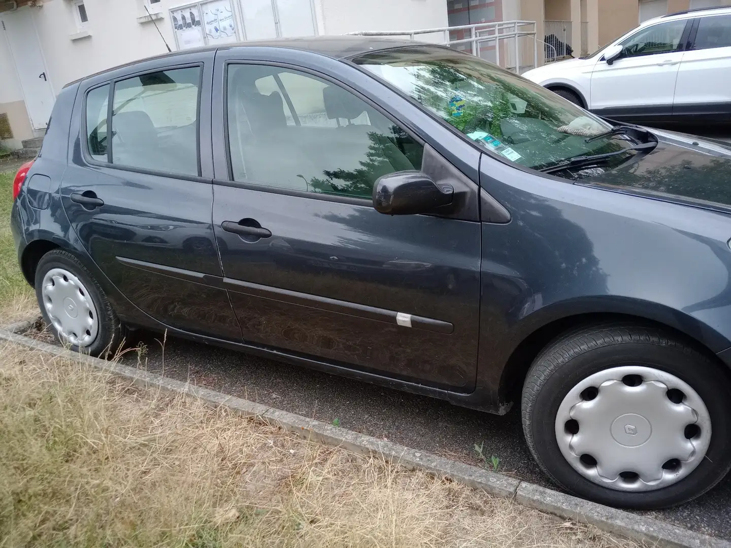 Renault Clio 1.5 dCi ESP Edition Dynamique - 2