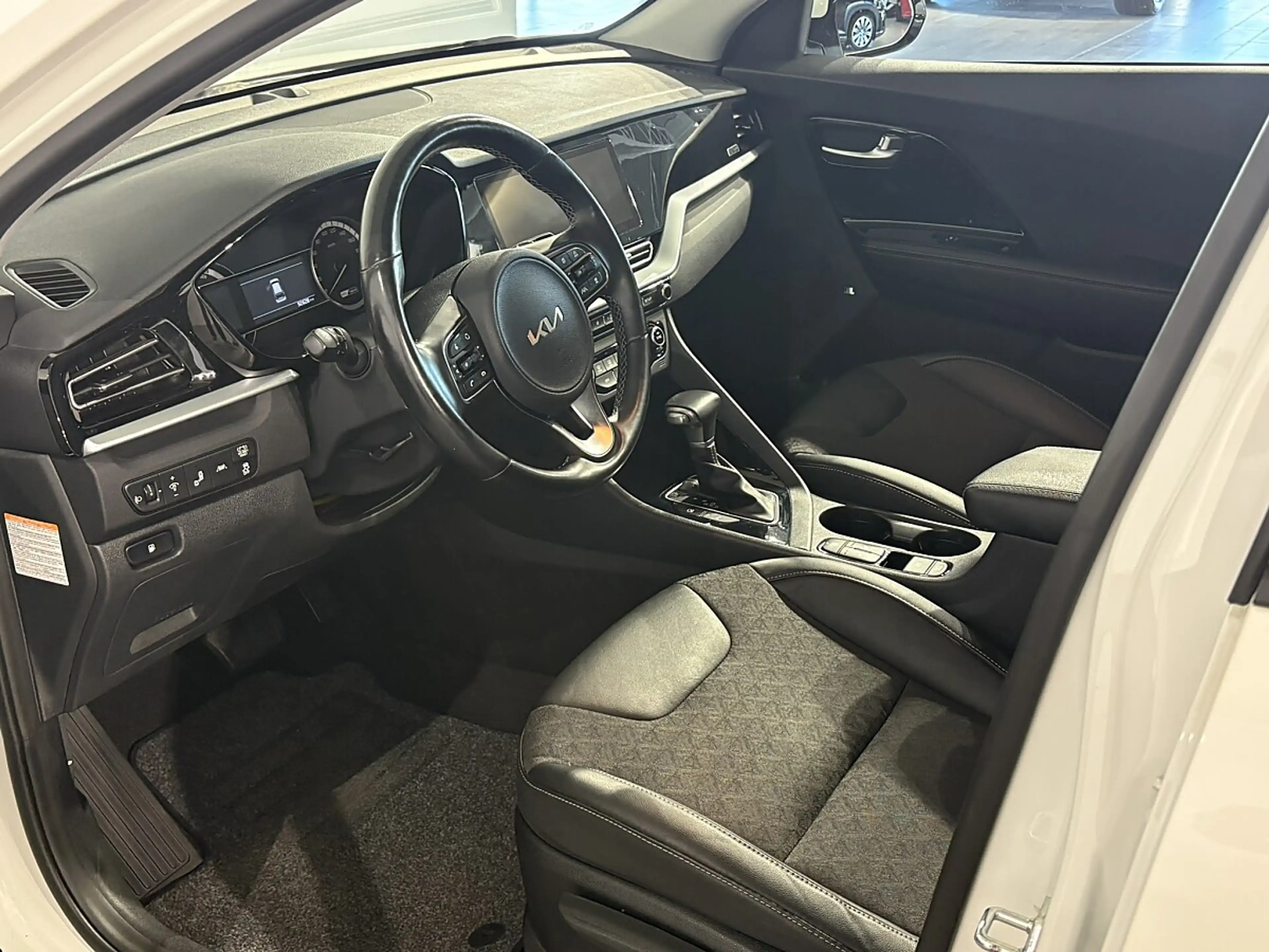 Kia Niro 1,6 GDI GPF Hybrid Gold DCT Aut. — photo 10