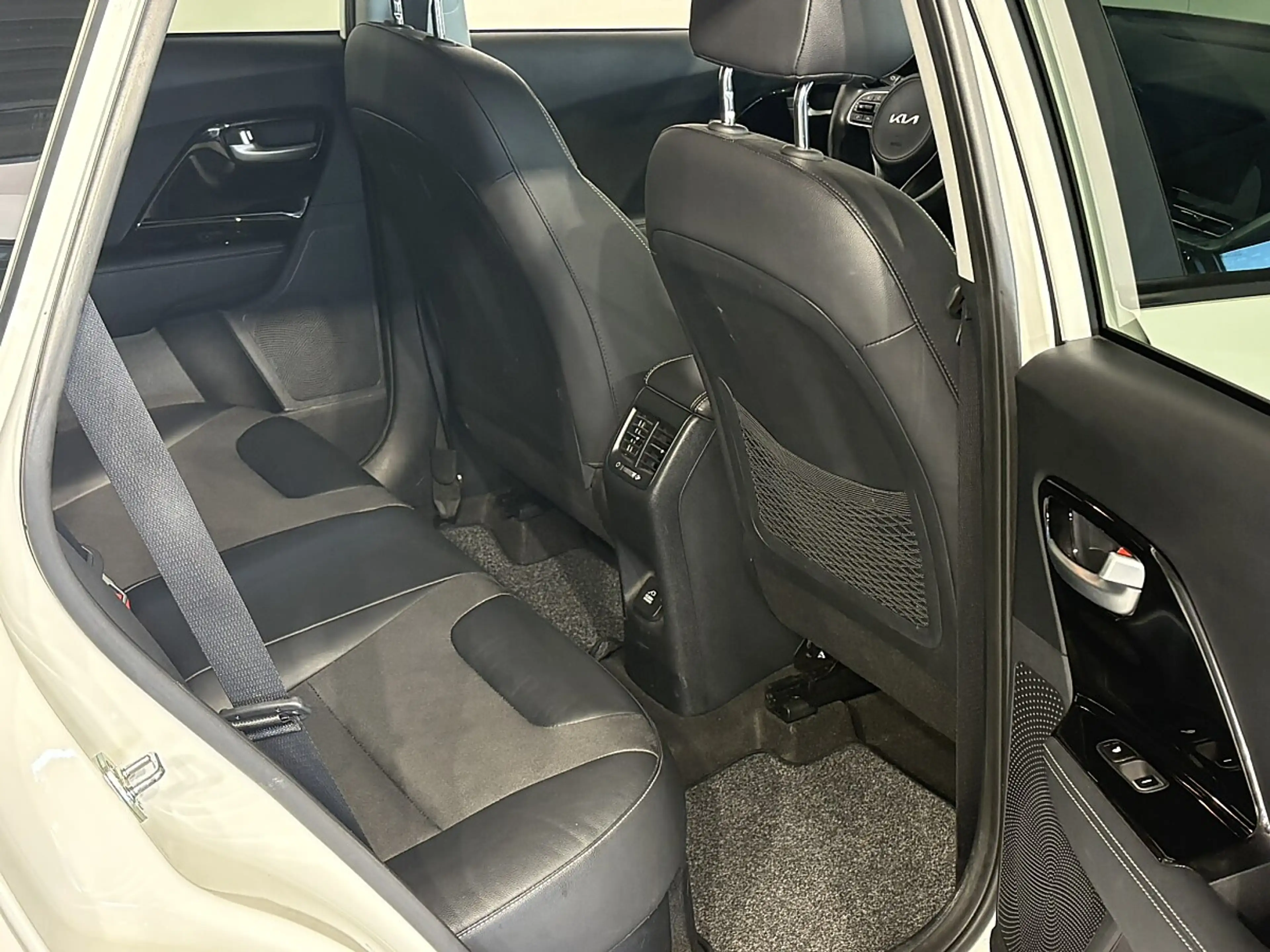Kia Niro 1,6 GDI GPF Hybrid Gold DCT Aut. — photo 8
