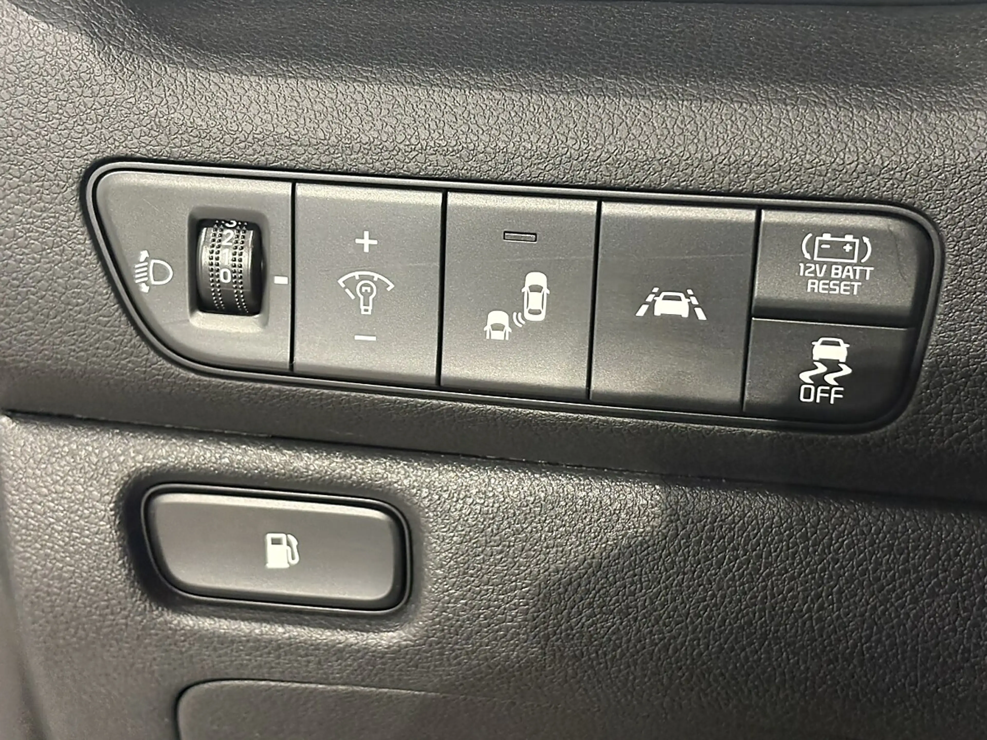 Kia Niro 1,6 GDI GPF Hybrid Gold DCT Aut. — photo 12