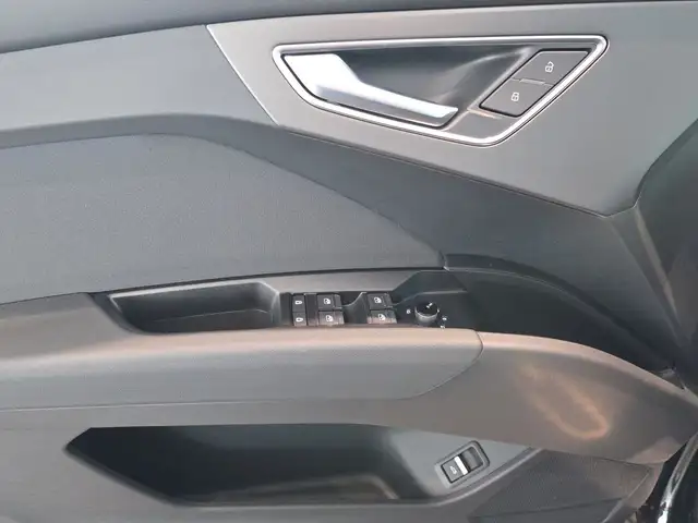 Audi Q4 E-Tron view 8