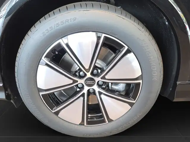 Audi Q4 E-Tron view 7