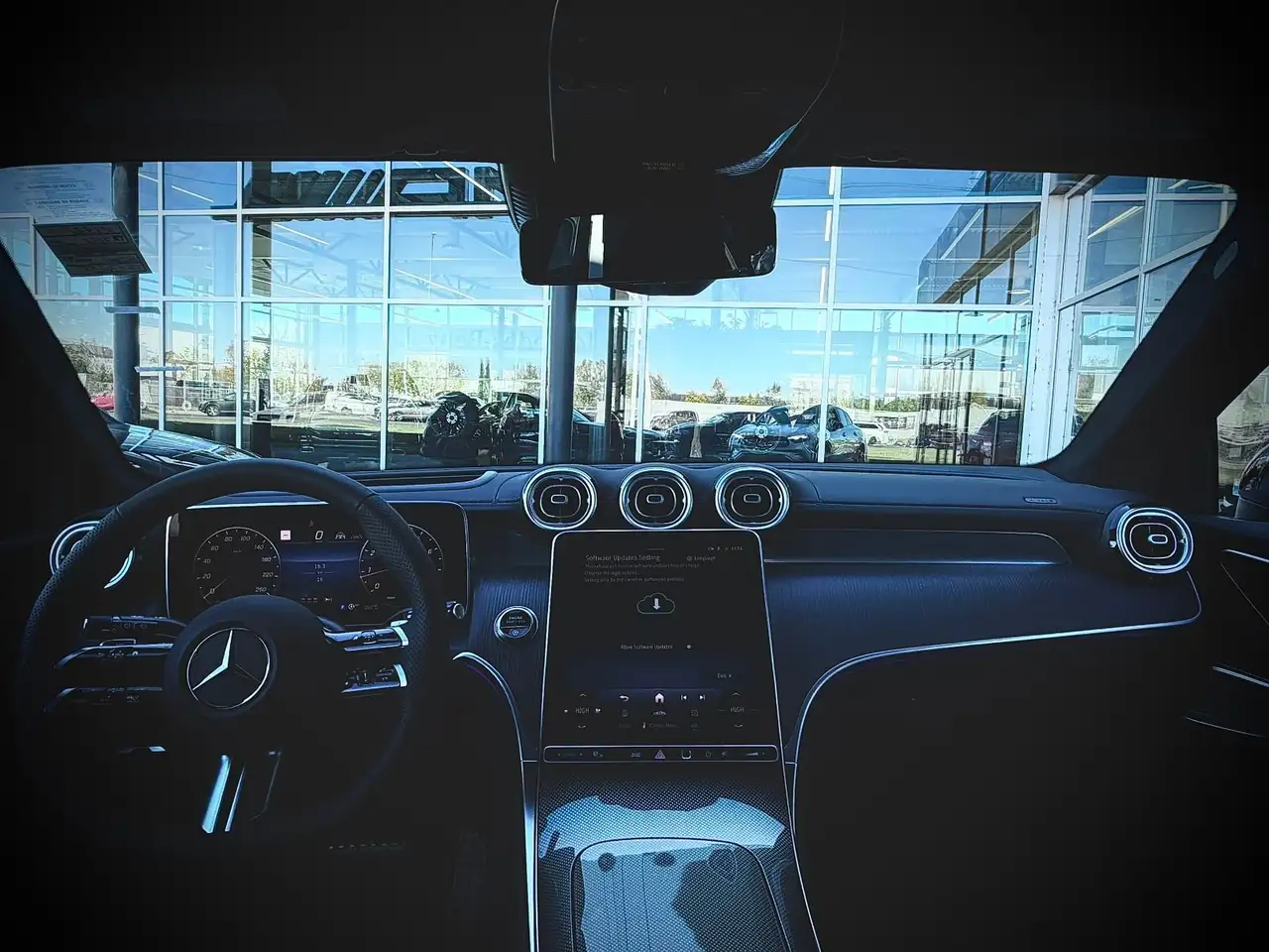 Mercedes-Benz GLC снимка Mercedes-Benz GLC