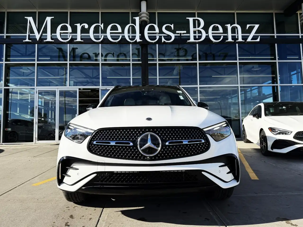 Mercedes-Benz GLC снимка Mercedes-Benz GLC