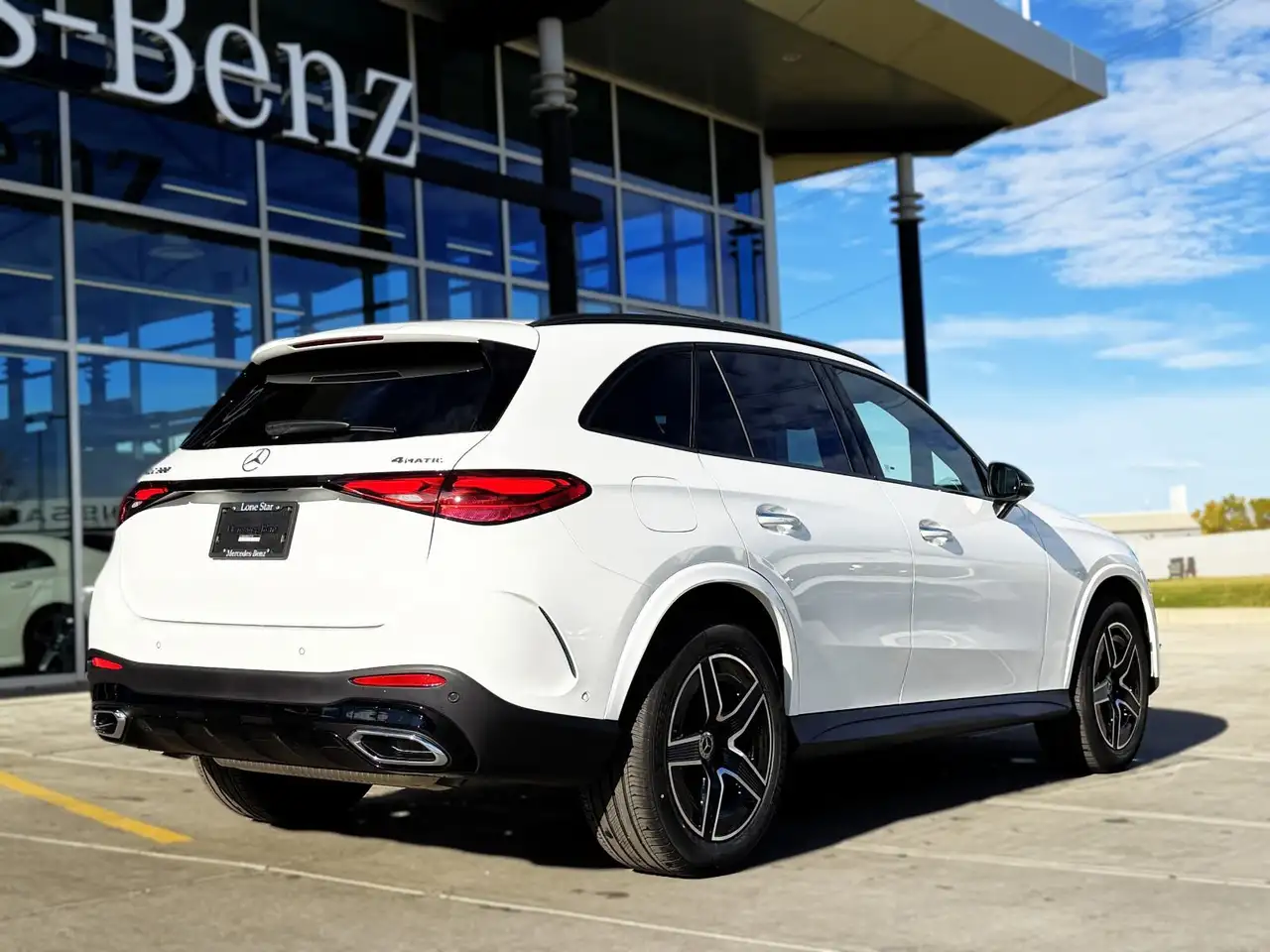 Mercedes-Benz GLC снимка Mercedes-Benz GLC