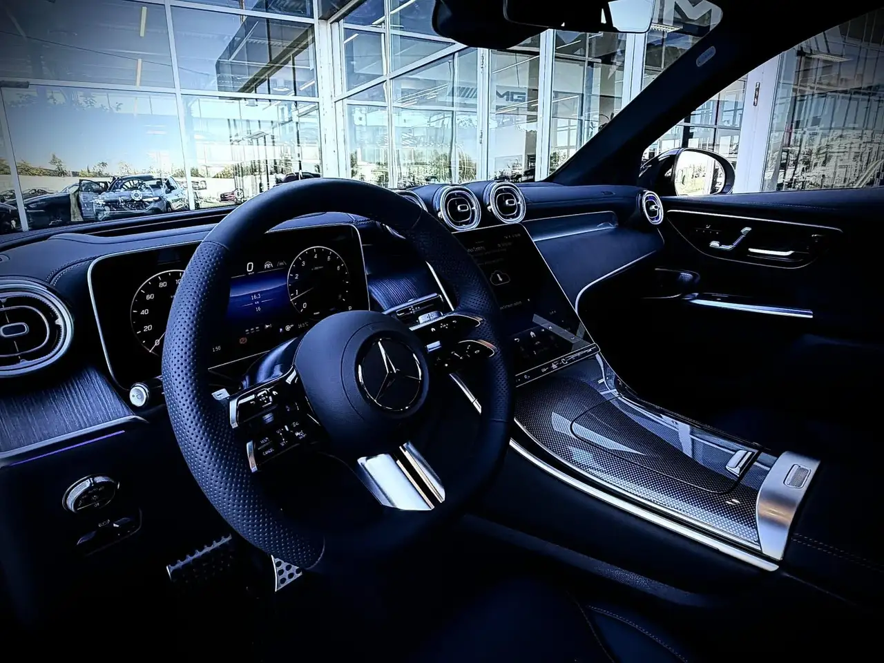 Mercedes-Benz GLC снимка Mercedes-Benz GLC