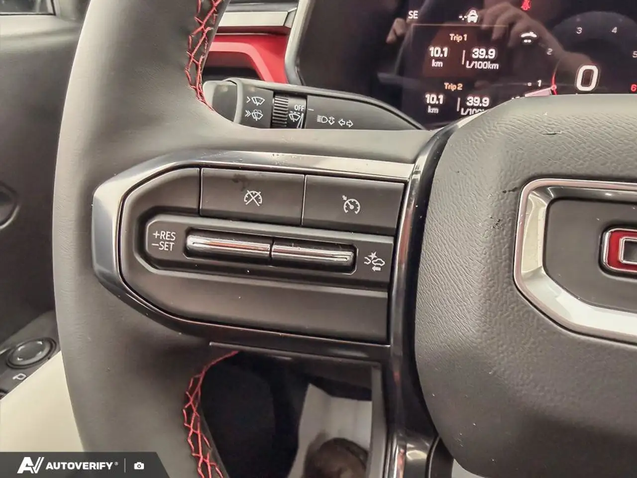 GMC Canyon photo GMC Canyon