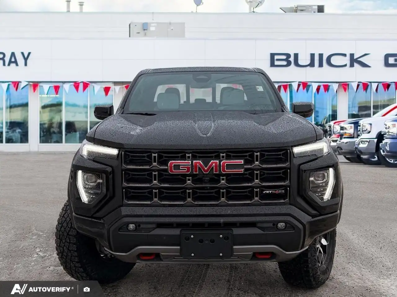 GMC Canyon photo GMC Canyon