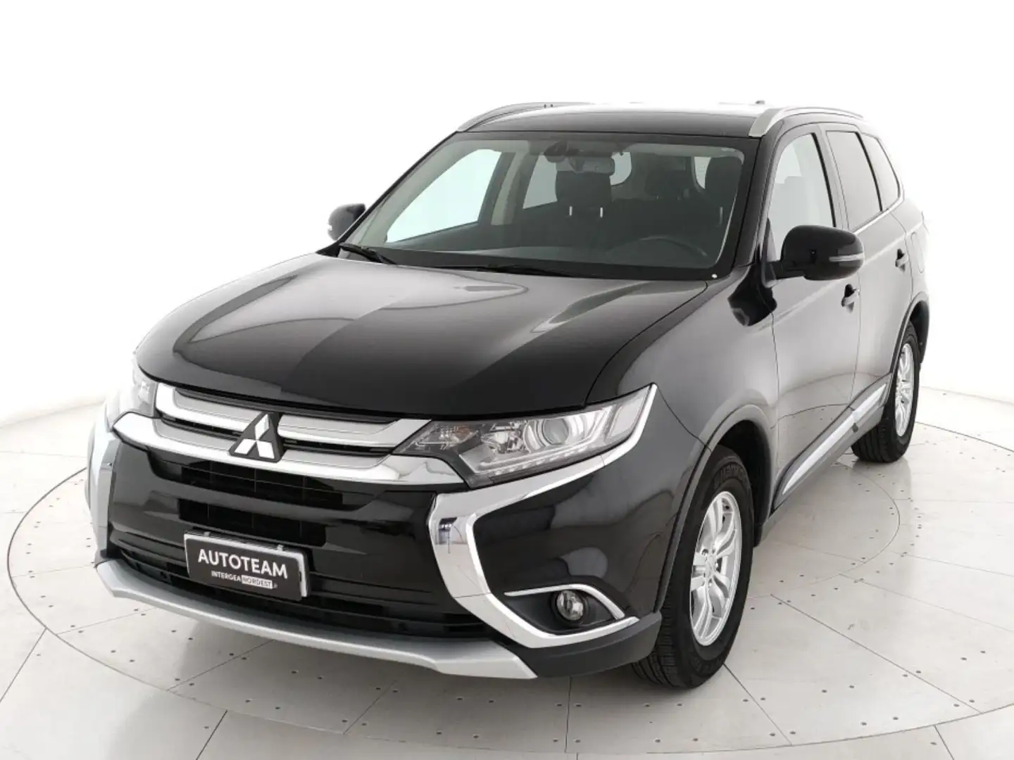 Mitsubishi Outlander 2.0 Intense 2wd GPL Noir - 1