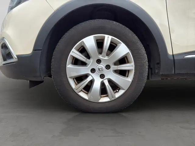 Renault Captur view 8