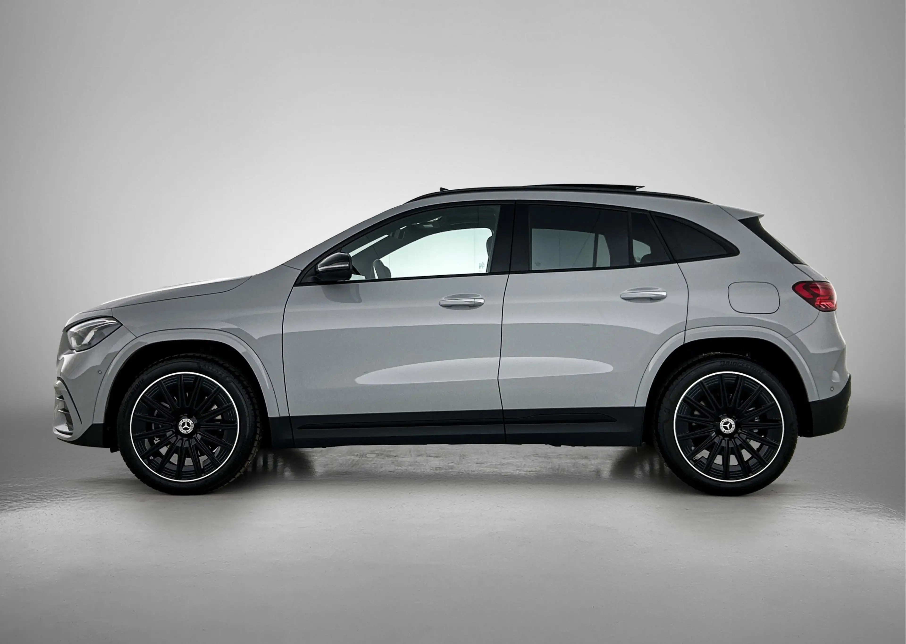 Mercedes-Benz GLA 250 e 140 Year Edition | Plus pakket | Nightpakket | T — photo 3
