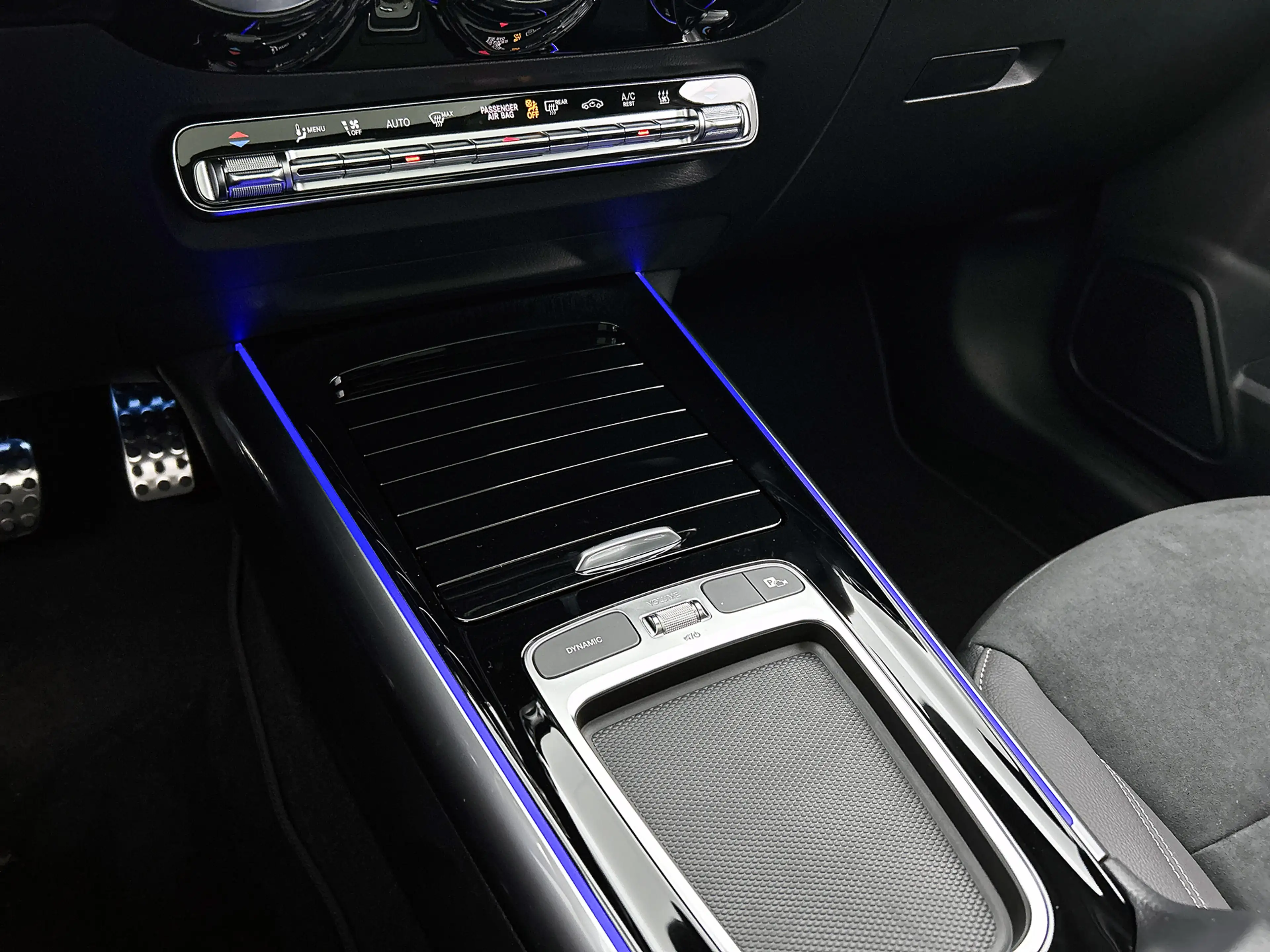 Mercedes-Benz GLA 250 e 140 Year Edition | Plus pakket | Nightpakket | T — photo 11