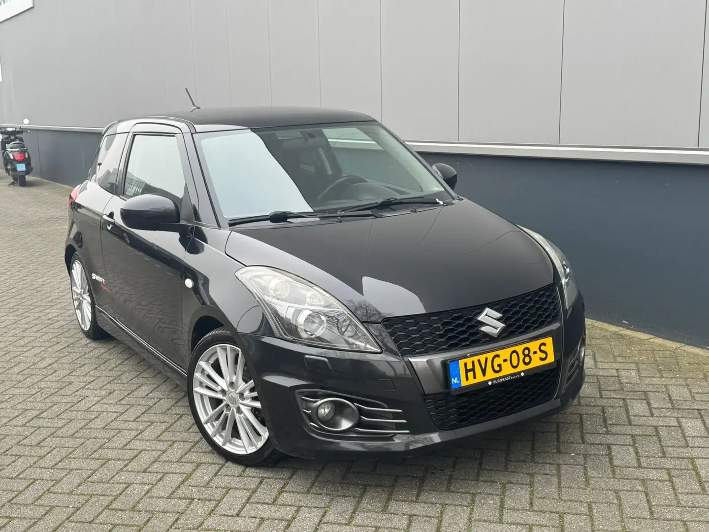 Suzuki Swift 1.6 Sport Airco Carplay stoelverwarming Nieuwe apk Noir - 2
