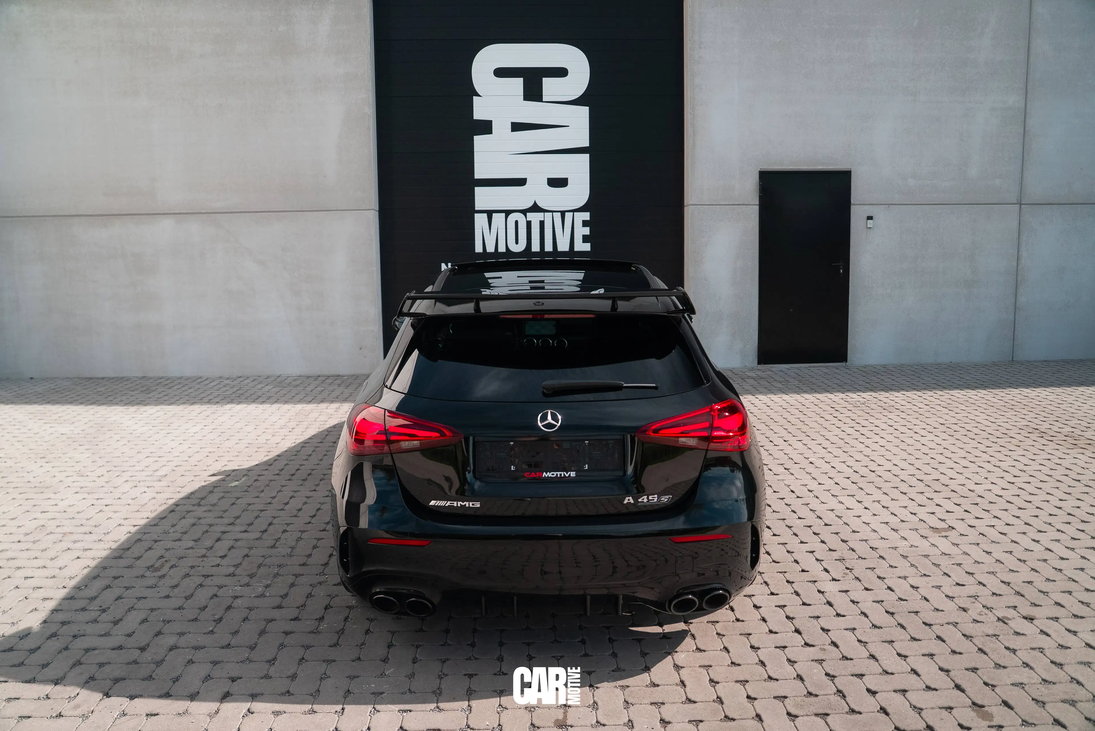 Mercedes-Benz A 45 AMG S 4-Matic / PANO / BURMESTER / HUD / MULTIBEAM LED / TRACK PACE / SPOILER — photo 4