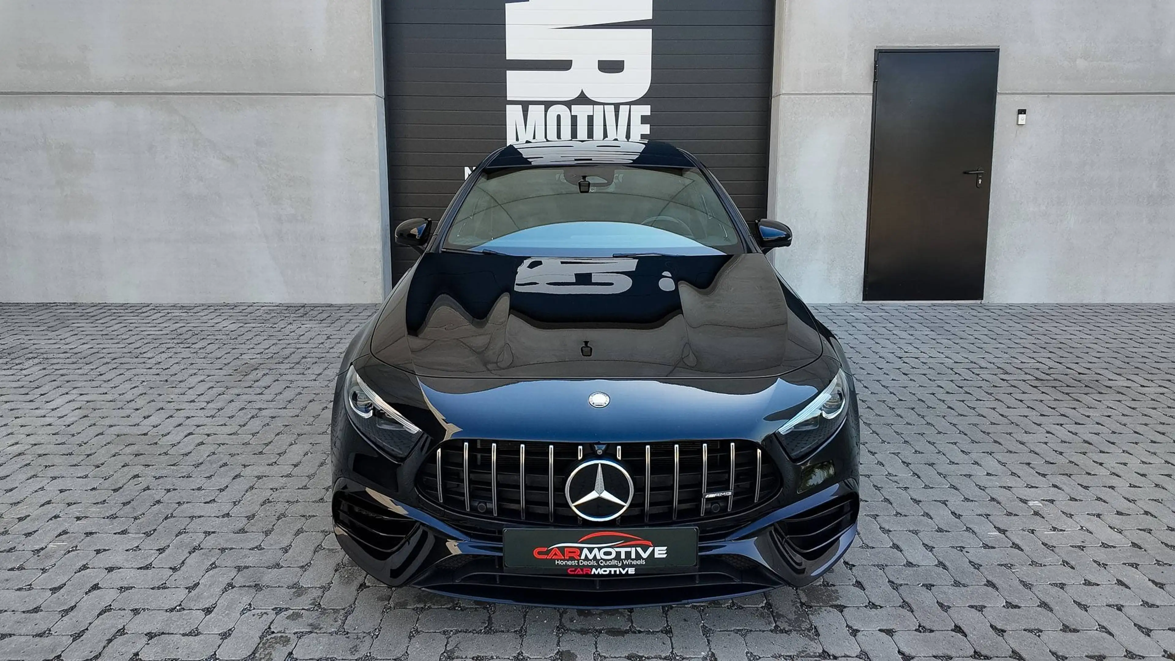 Mercedes-Benz A 45 AMG S 4-Matic / PANO / BURMESTER / HUD / MULTIBEAM LED / TRACK PACE / SPOILER — photo 4