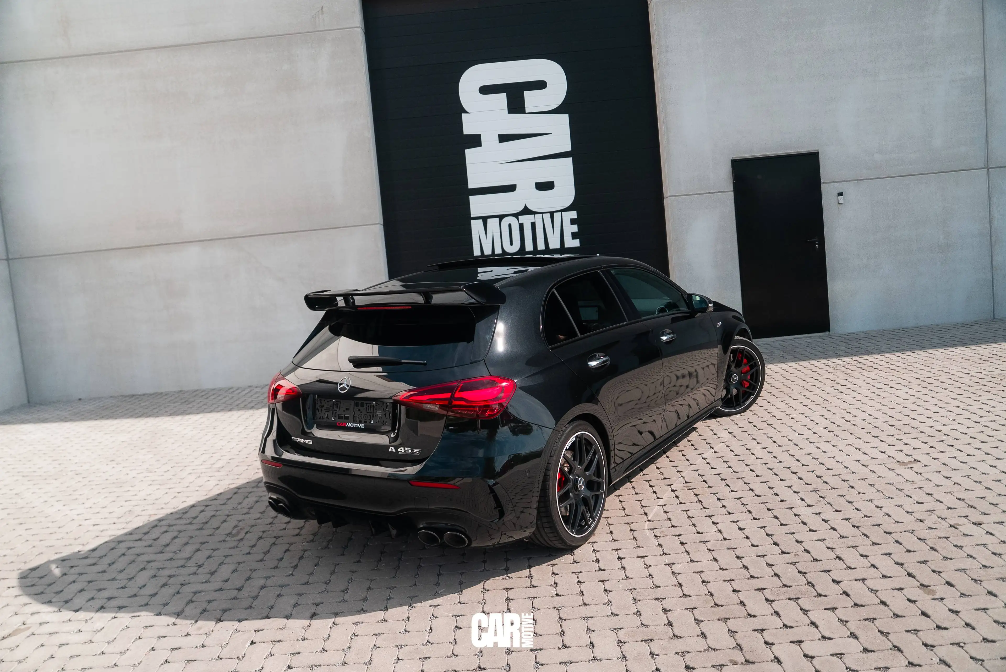 Mercedes-Benz A 45 AMG S 4-Matic / PANO / BURMESTER / HUD / MULTIBEAM LED / TRACK PACE / SPOILER — photo 9