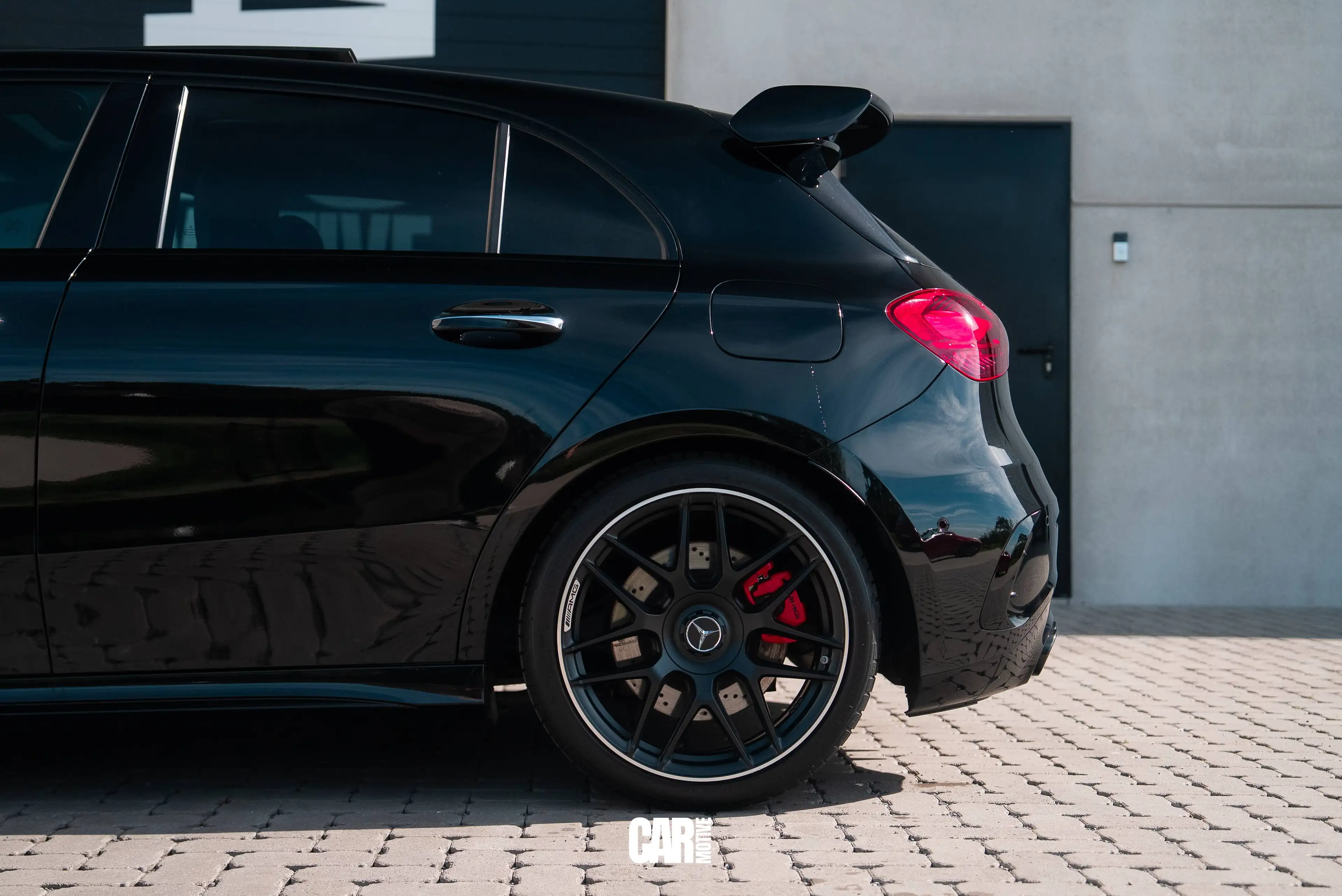 Mercedes-Benz A 45 AMG S 4-Matic / PANO / BURMESTER / HUD / MULTIBEAM LED / TRACK PACE / SPOILER — photo 7