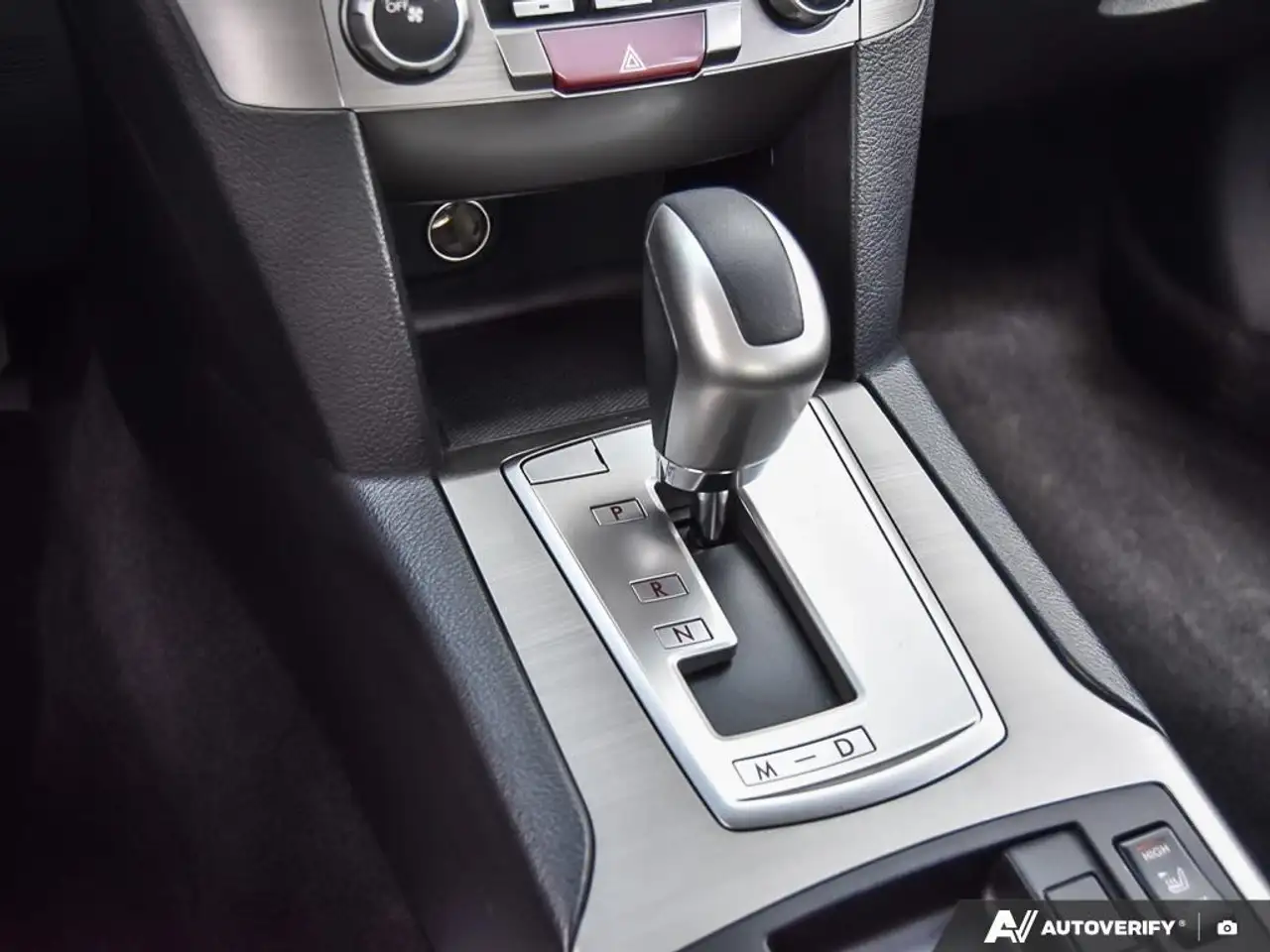 Subaru Legacy снимка Subaru Legacy