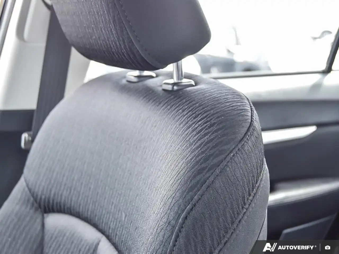 Subaru Legacy снимка Subaru Legacy