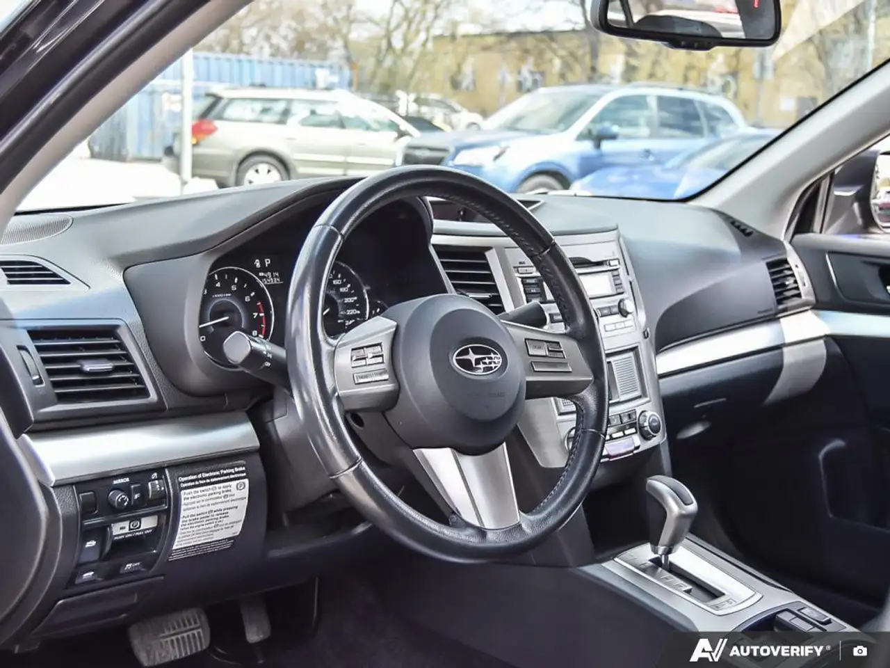 Subaru Legacy снимка Subaru Legacy