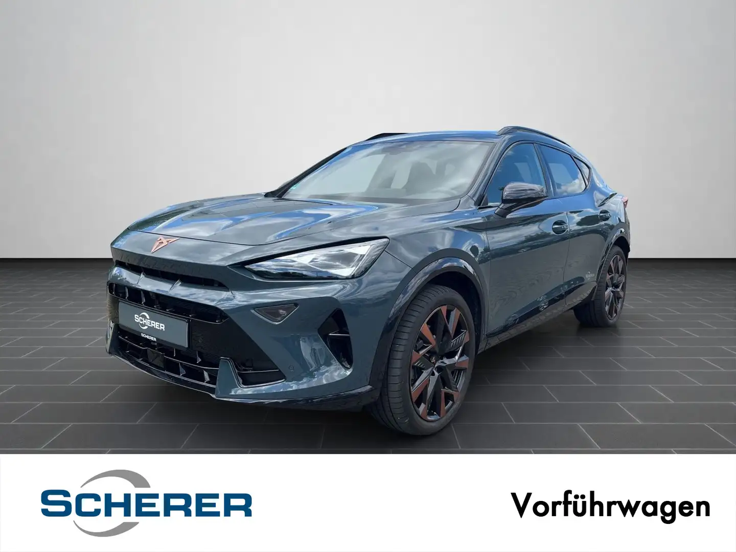 CUPRA Formentor 1.5 eTSI DSG Pure Performance/ Dynamic Blau - 1