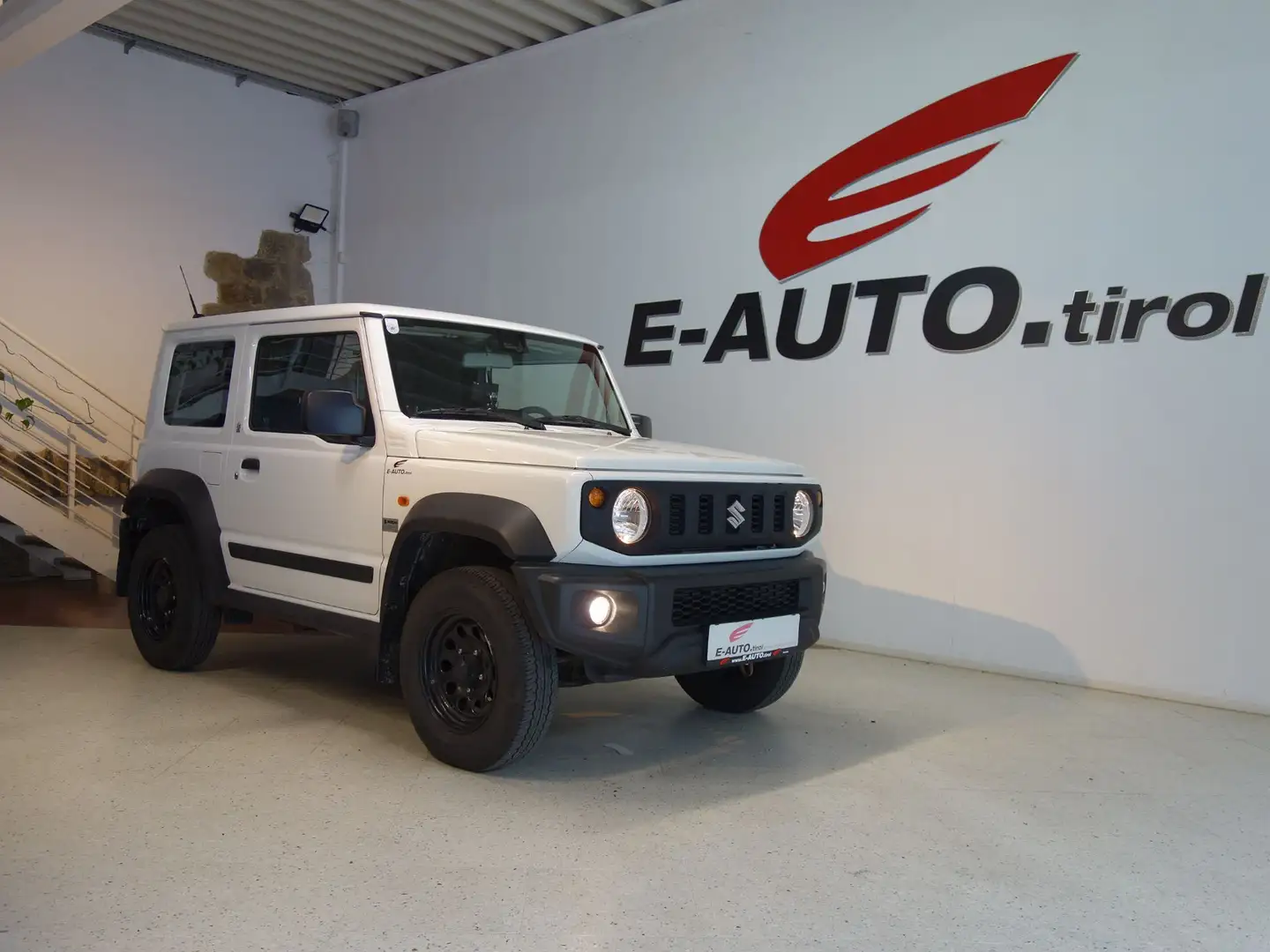 Suzuki Jimny 1,5 Allgrip *UNTERSETZUNG *AHK *ASSISTENZ Weiß - 1