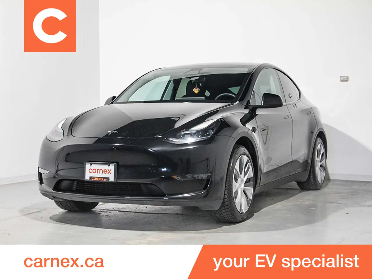 Tesla Model Y снимка Tesla Model Y
