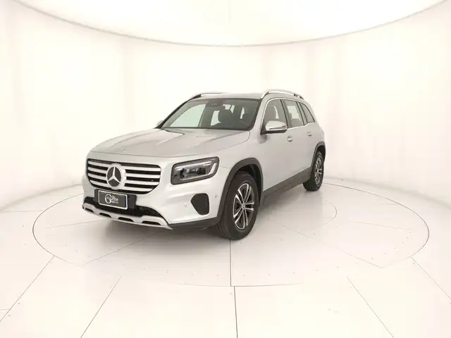 Mercedes-Benz GLB 180 d Advanced auto