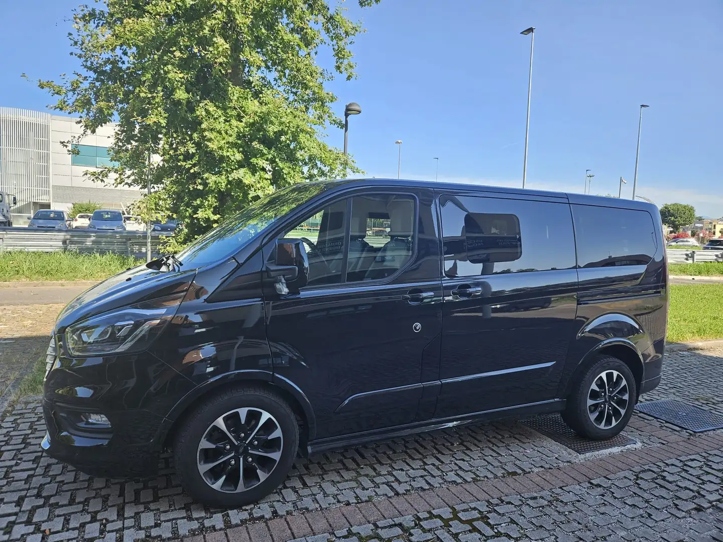 Ford Tourneo Custom Gris - 1