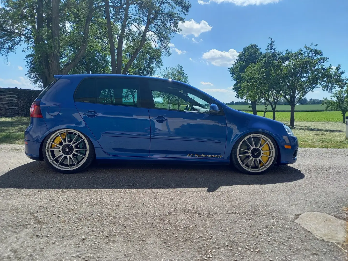 Volkswagen Golf R32 4MOTION DSG Turbo AT Typisierung Blau - 1