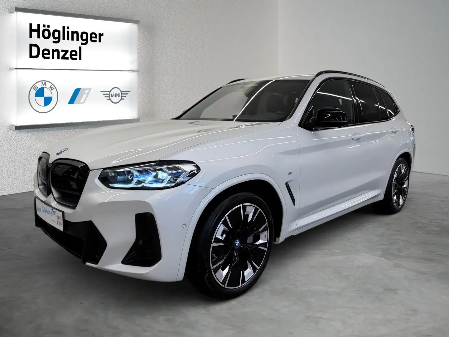 BMW iX3 M Weiß - 2