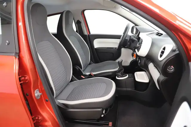 Renault Twingo view 10