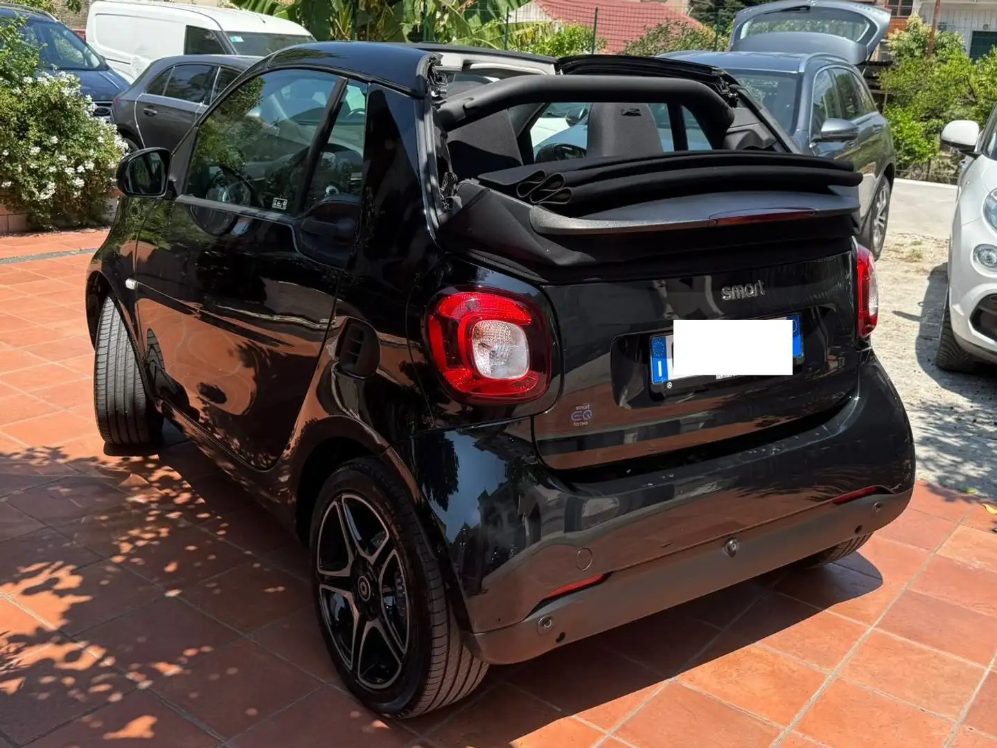 smart forTwo Cabrio eq Pulse 4,6kW RETROCAM. Nero - 1