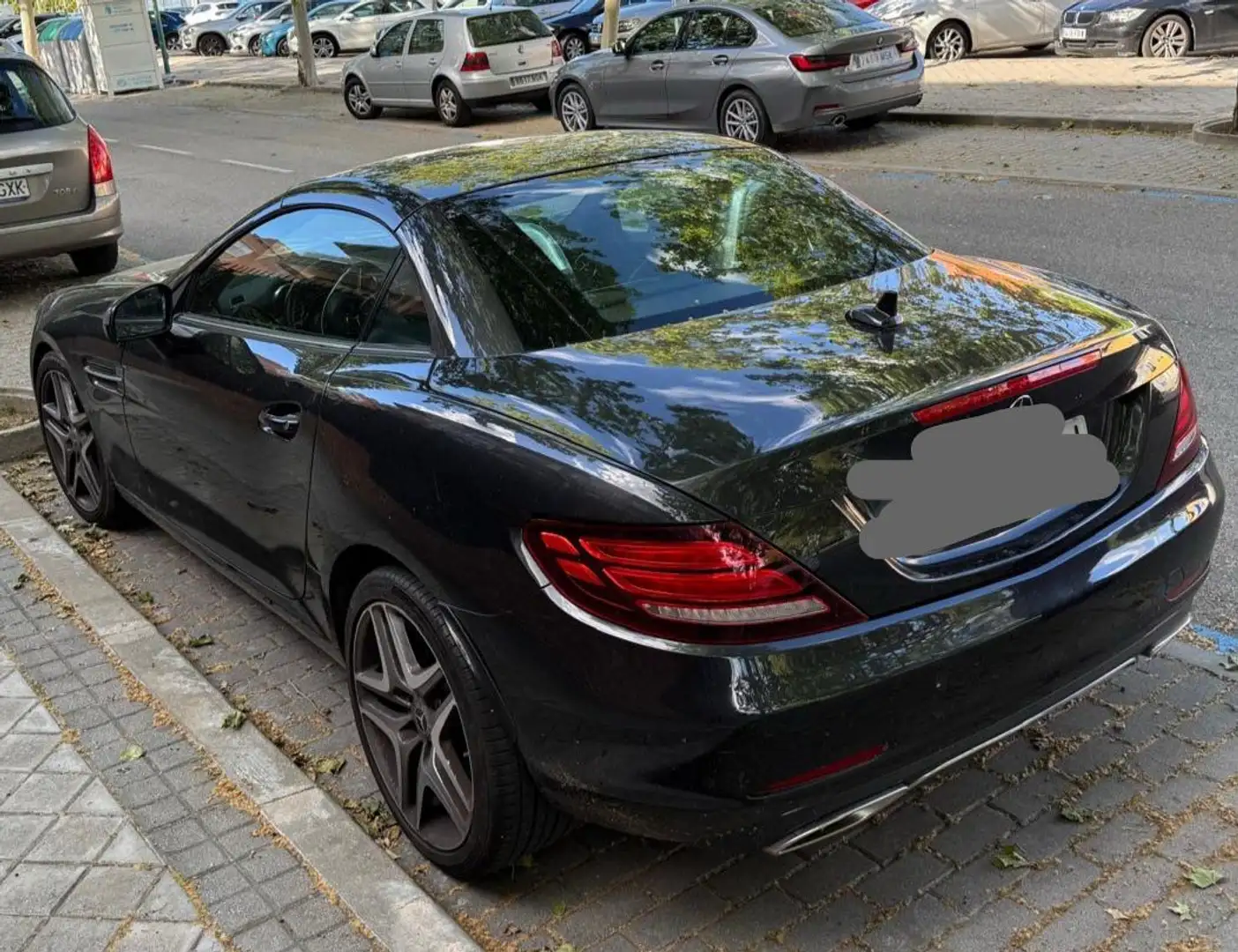 Mercedes-Benz SLC 180 AMG Schwarz - 2