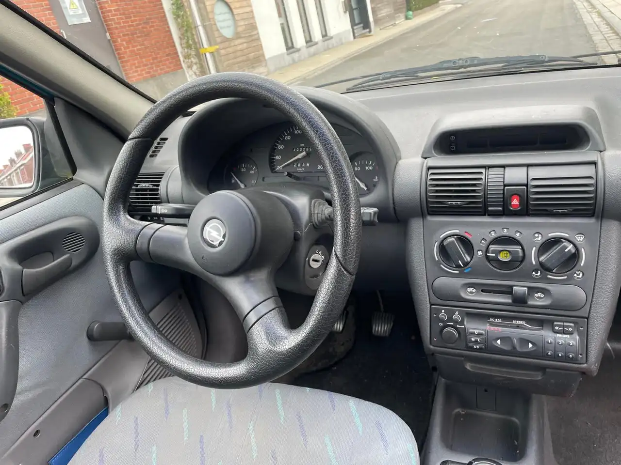 Opel Corsa 1.2i SZ Swing, foto 6