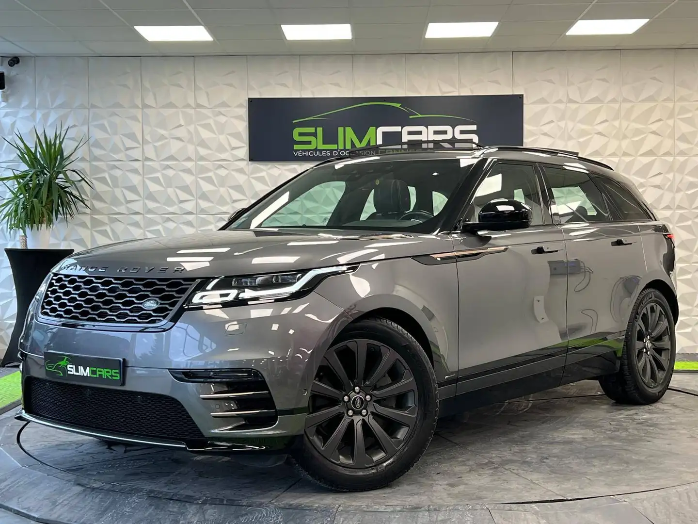 Land Rover Range Rover Velar 3.0D V6 300ch R-Dynamic SE AWD BVA Grau - 1