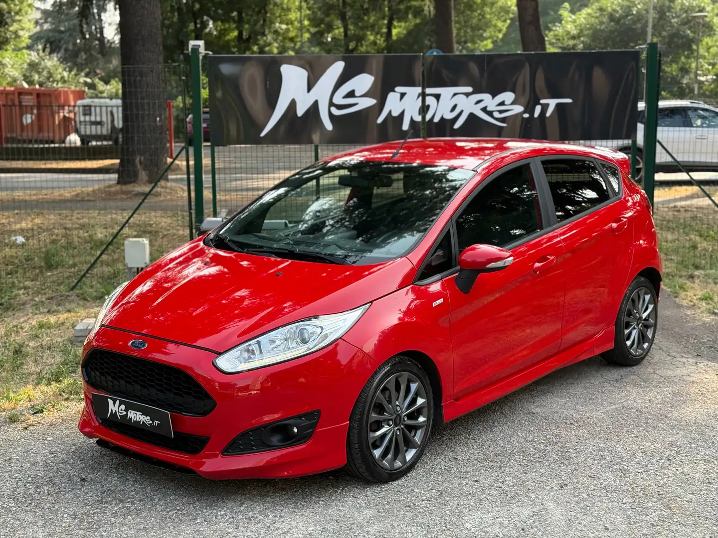 Ford Fiesta 5p 1.5 tdci ST-line 75cv OK NEO PATENTATI Rood - 1