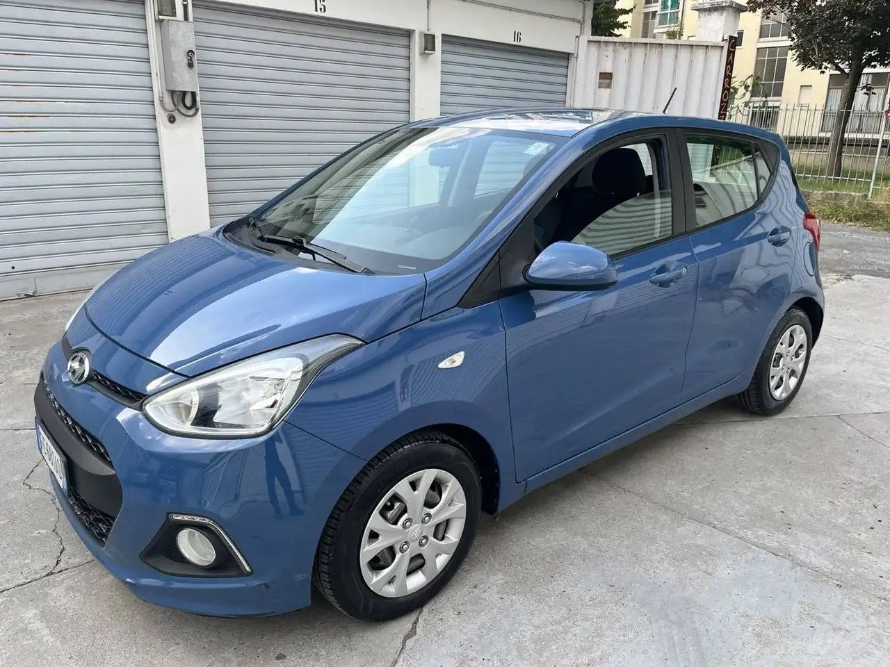 Hyundai i10