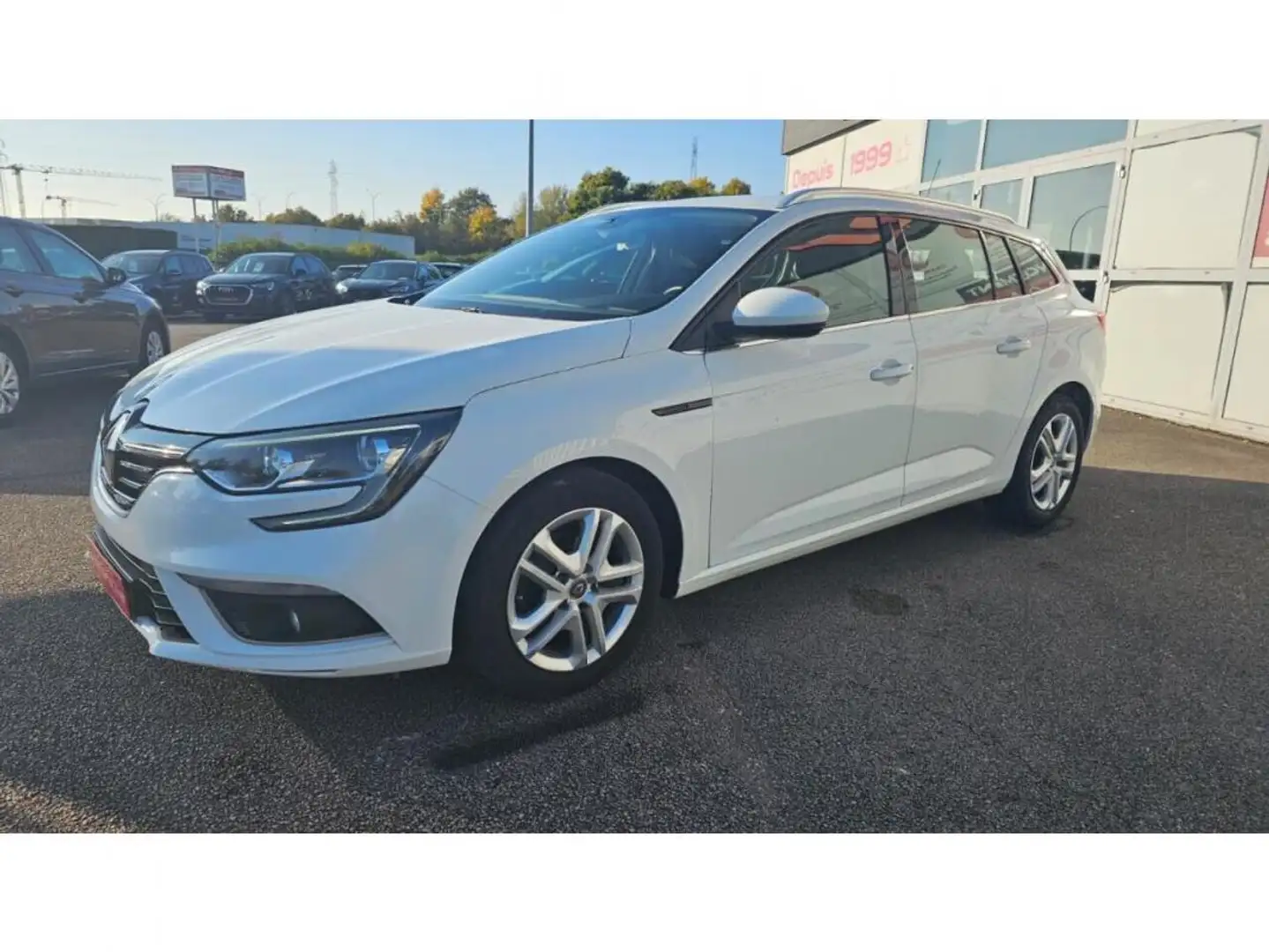 Renault Zen 1.5 Energy dCi 90cv + ATTELAGE + RADAR AV + ROUE DE SECOURS Білий - 2