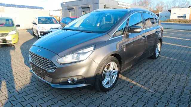 Ford S-Max S-MAX 2.0 TDCi Titanium 7-Sitzer*Navi*Kamera*