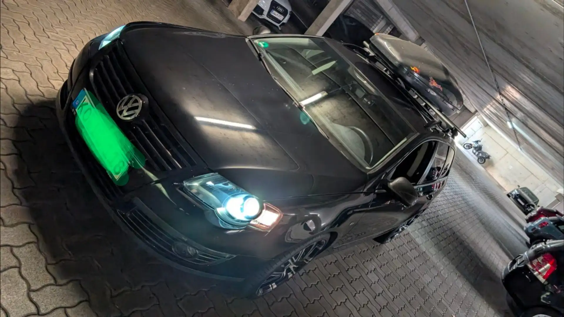 Volkswagen Passat Variant Passat Variant 1.8 TSI Schwarz - 2