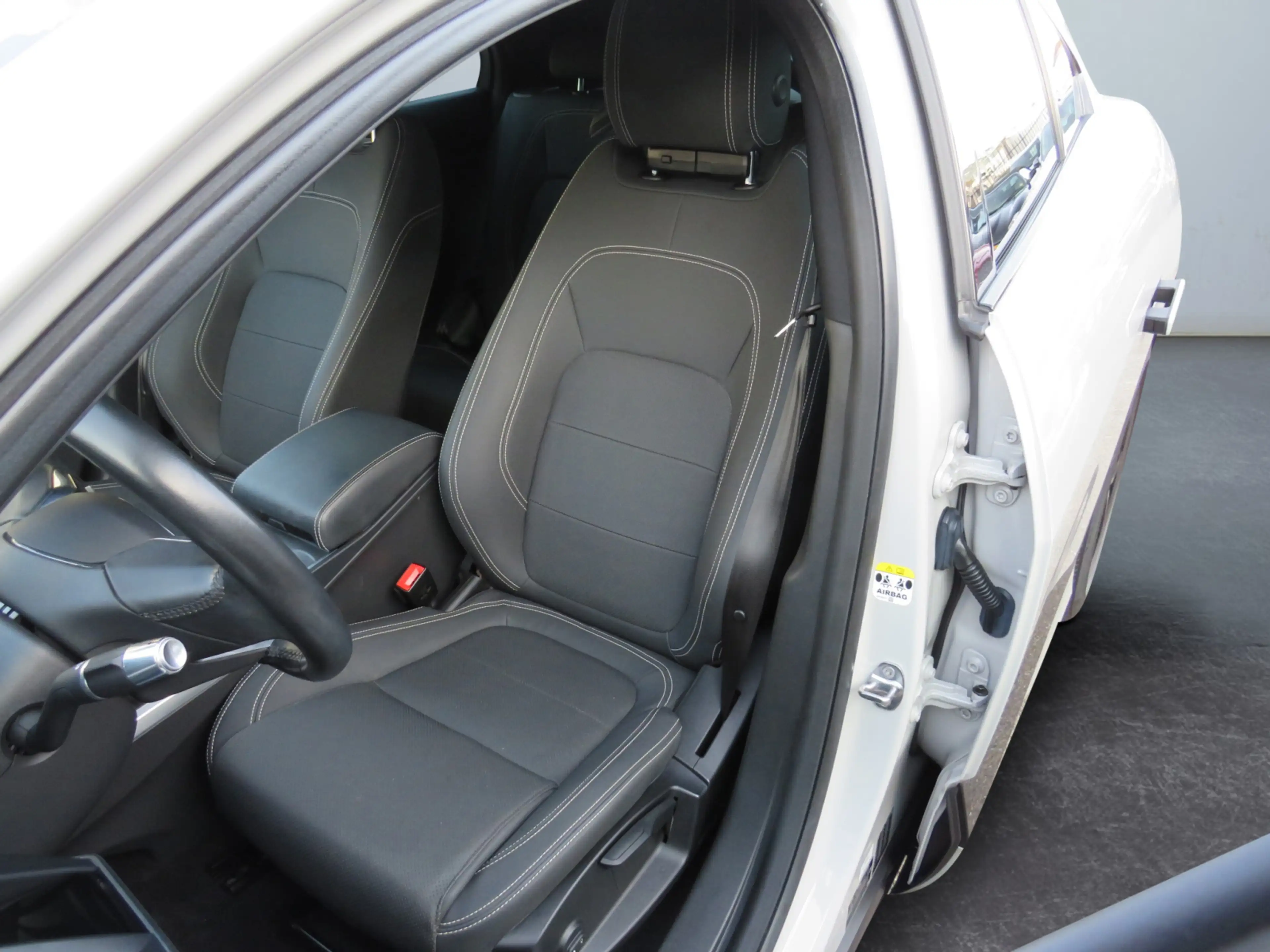Jaguar I-Pace EV320 S Business Pack 90 kWh — photo 3