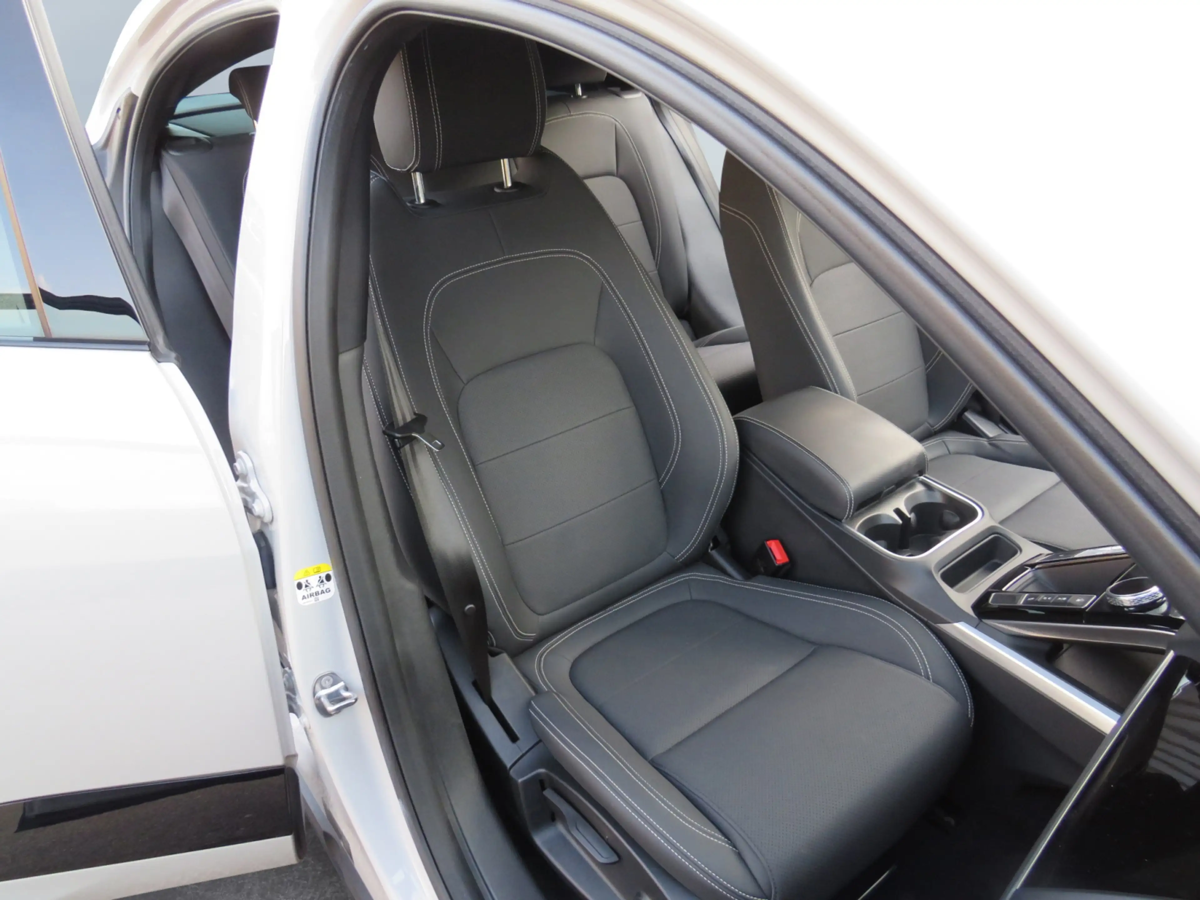 Jaguar I-Pace EV320 S Business Pack 90 kWh — photo 6