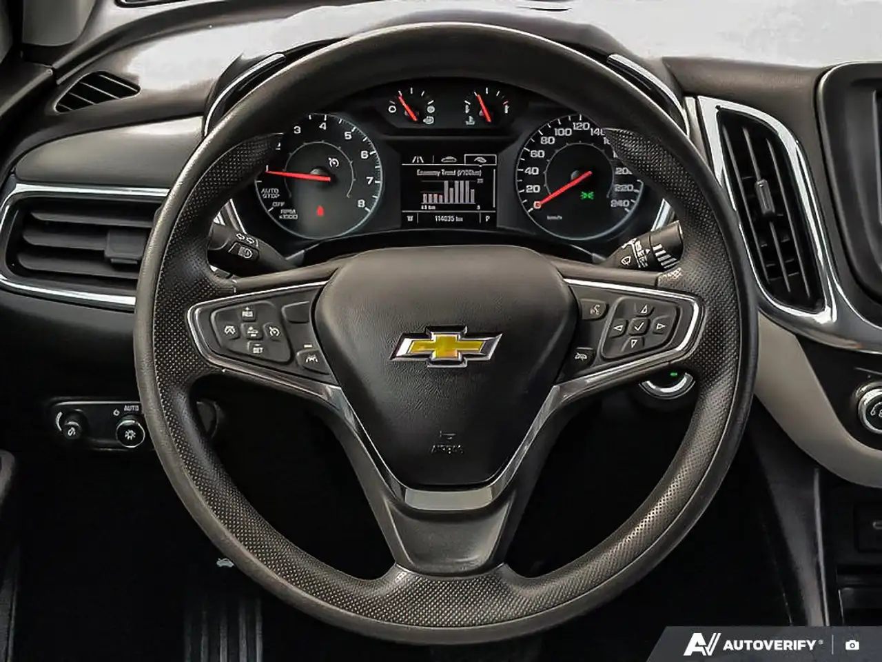 Chevrolet Equinox снимка Chevrolet Equinox
