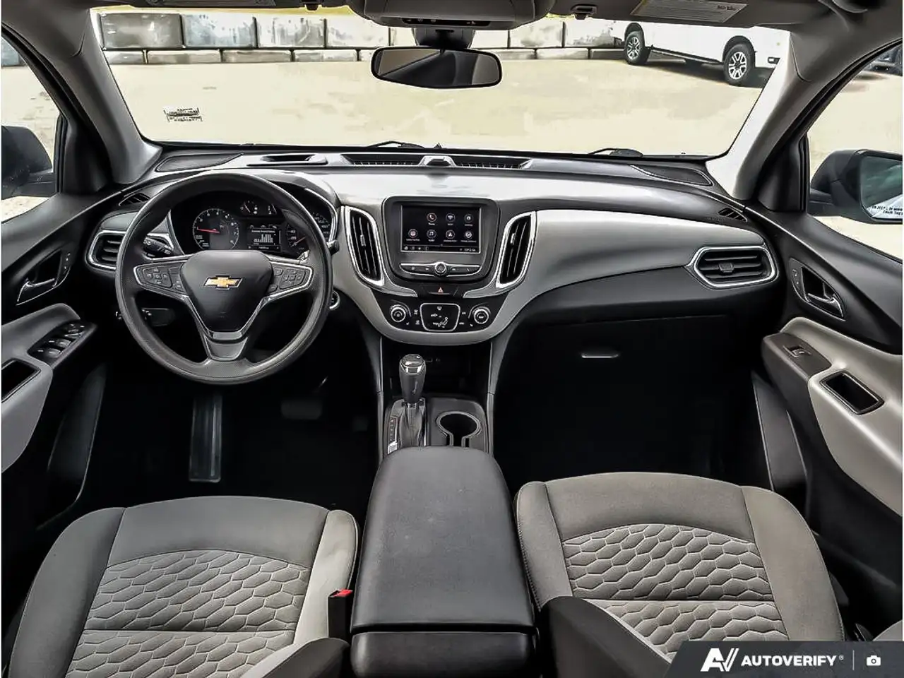Chevrolet Equinox снимка Chevrolet Equinox