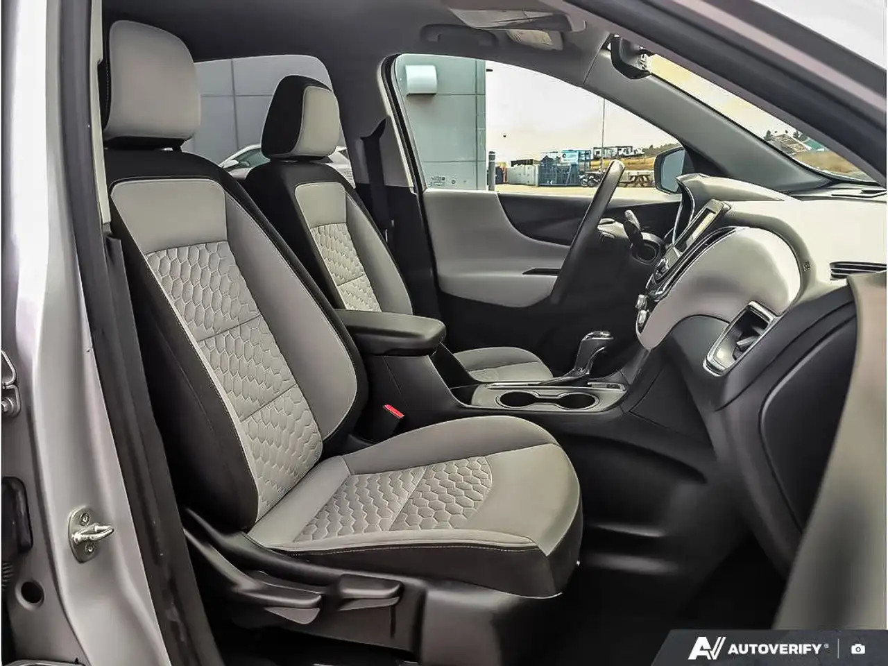 Chevrolet Equinox снимка Chevrolet Equinox