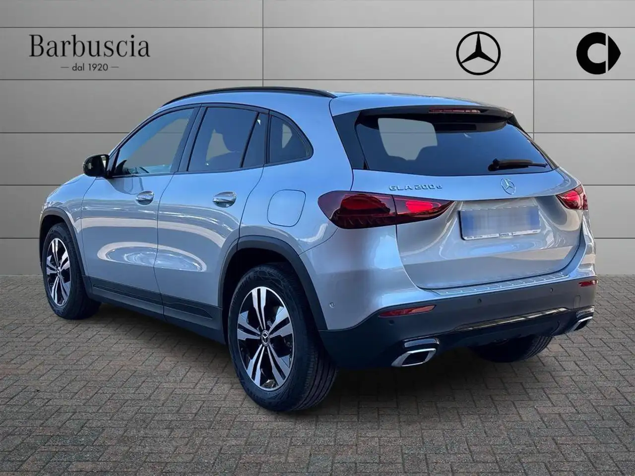 Mercedes-Benz GLA 2026