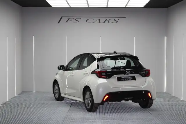 Toyota Yaris 100H 1.5 Active Tech