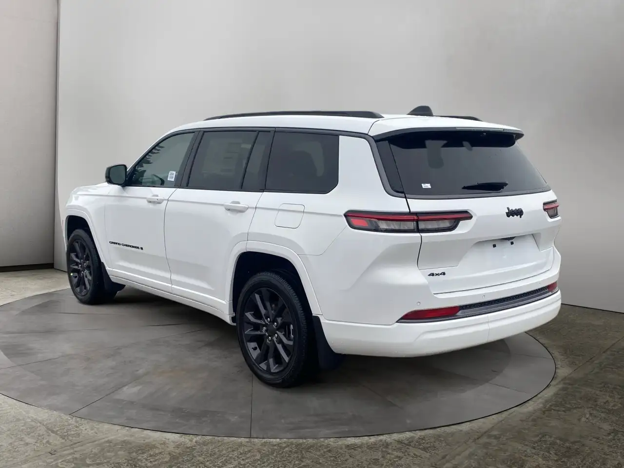 Jeep Grand Cherokee снимка Jeep Grand Cherokee
