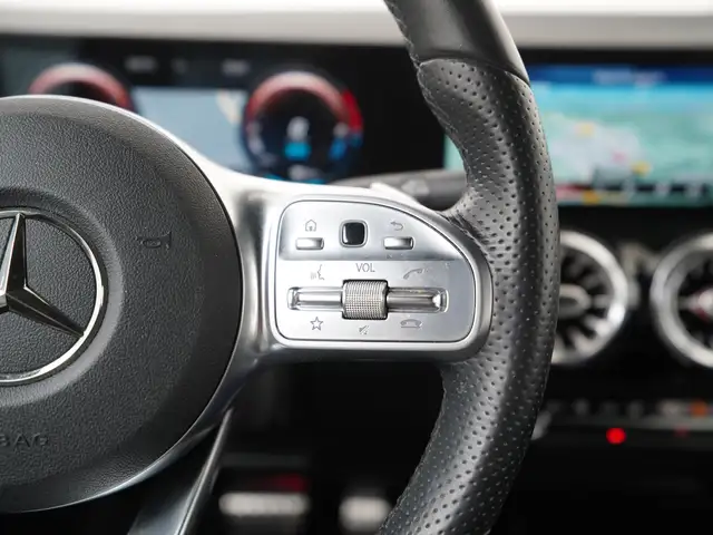 Mercedes-Benz B-Class view 10
